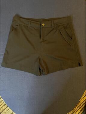 Women's Magellan Outdoors Classic Fit Black Shorts Size L